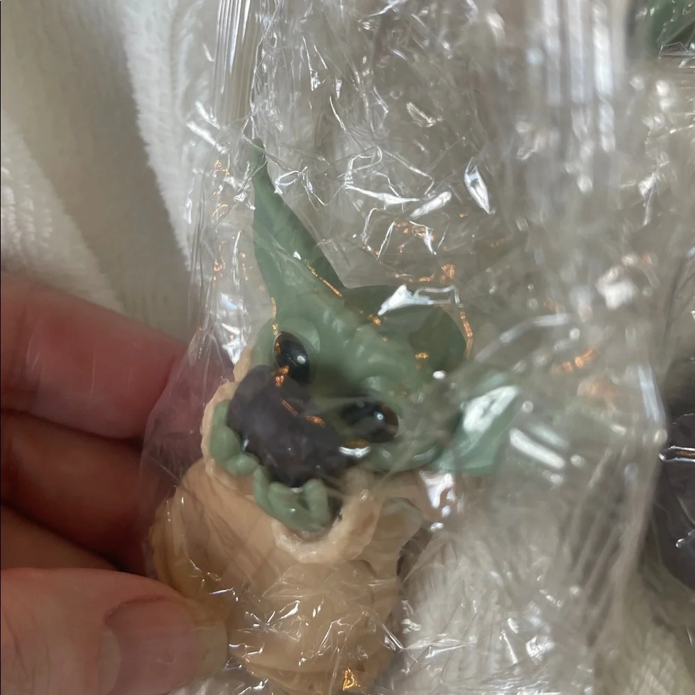 Set of 6 Baby Yoda Figurines or cake toppers nwt Star Wars